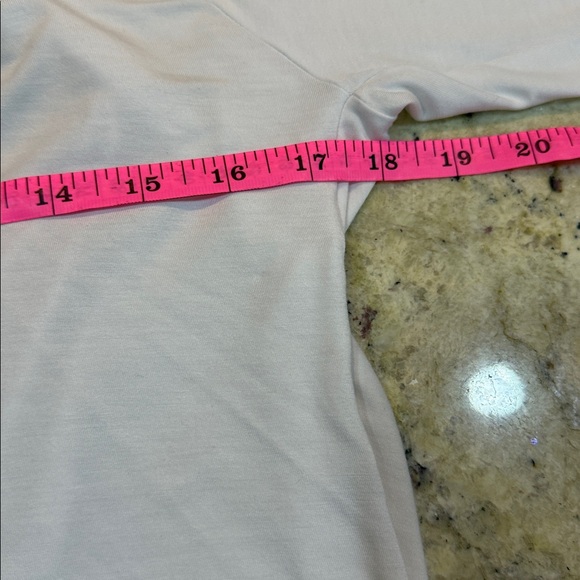 💋Zyia  Women’s  Namaste Long Sleeve T white Size Small - Picture 7 of 8